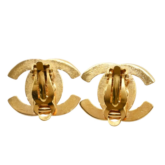 CHANEL CC Turnlock Stud Earrings — Gold Metal