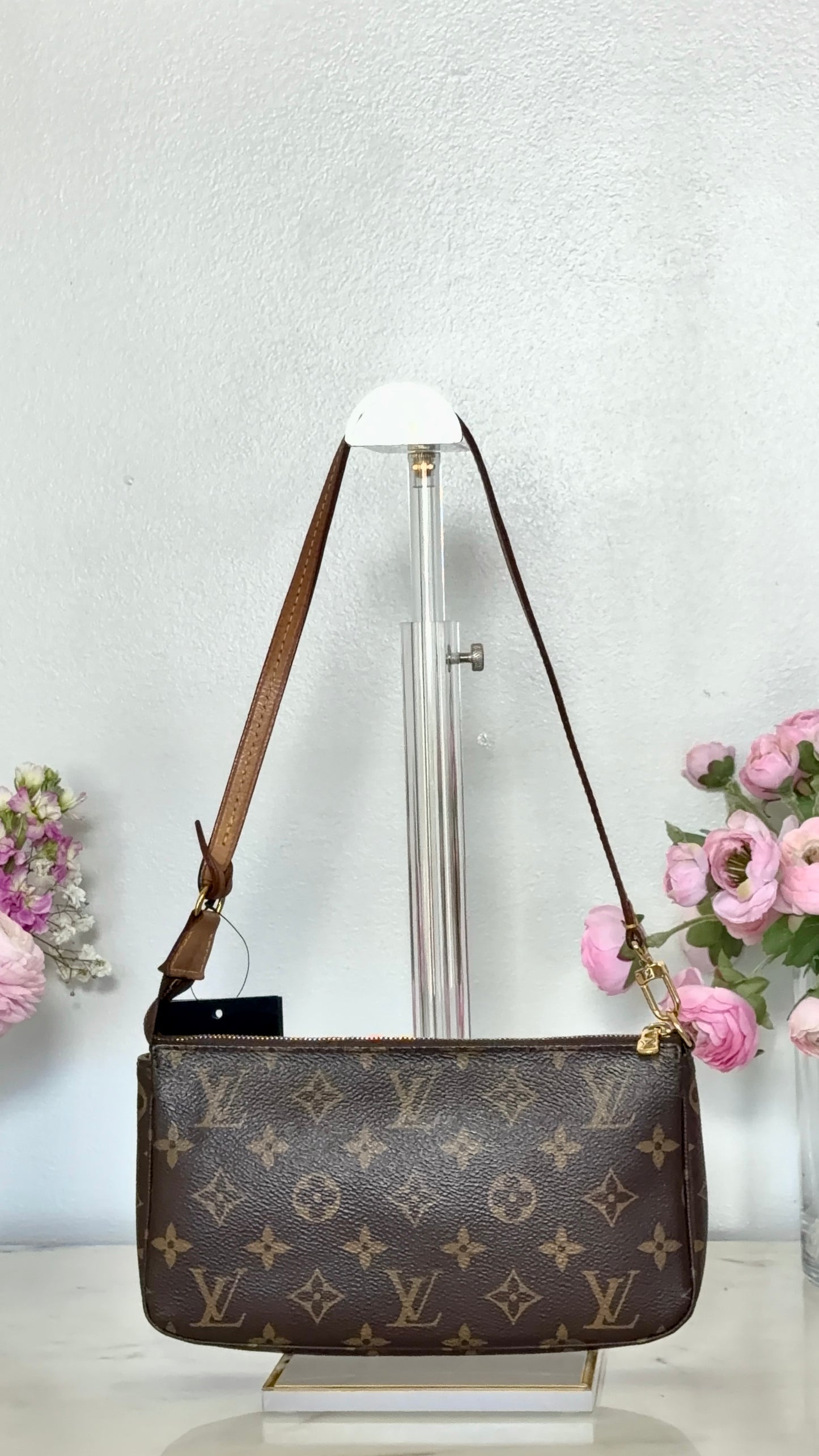 Louis Vuitton Pochette Accessoires Monogram