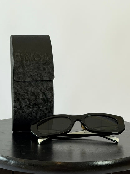Prada PR D02S